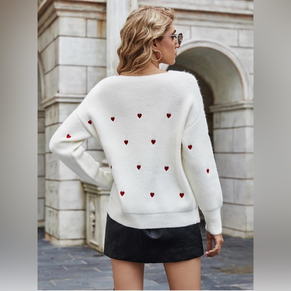 Pink Lily Cream V-Neck Embroidered Heart Fuzzy Soft Long Sleeve Sweater Size 2XL - Picture 9 of 13